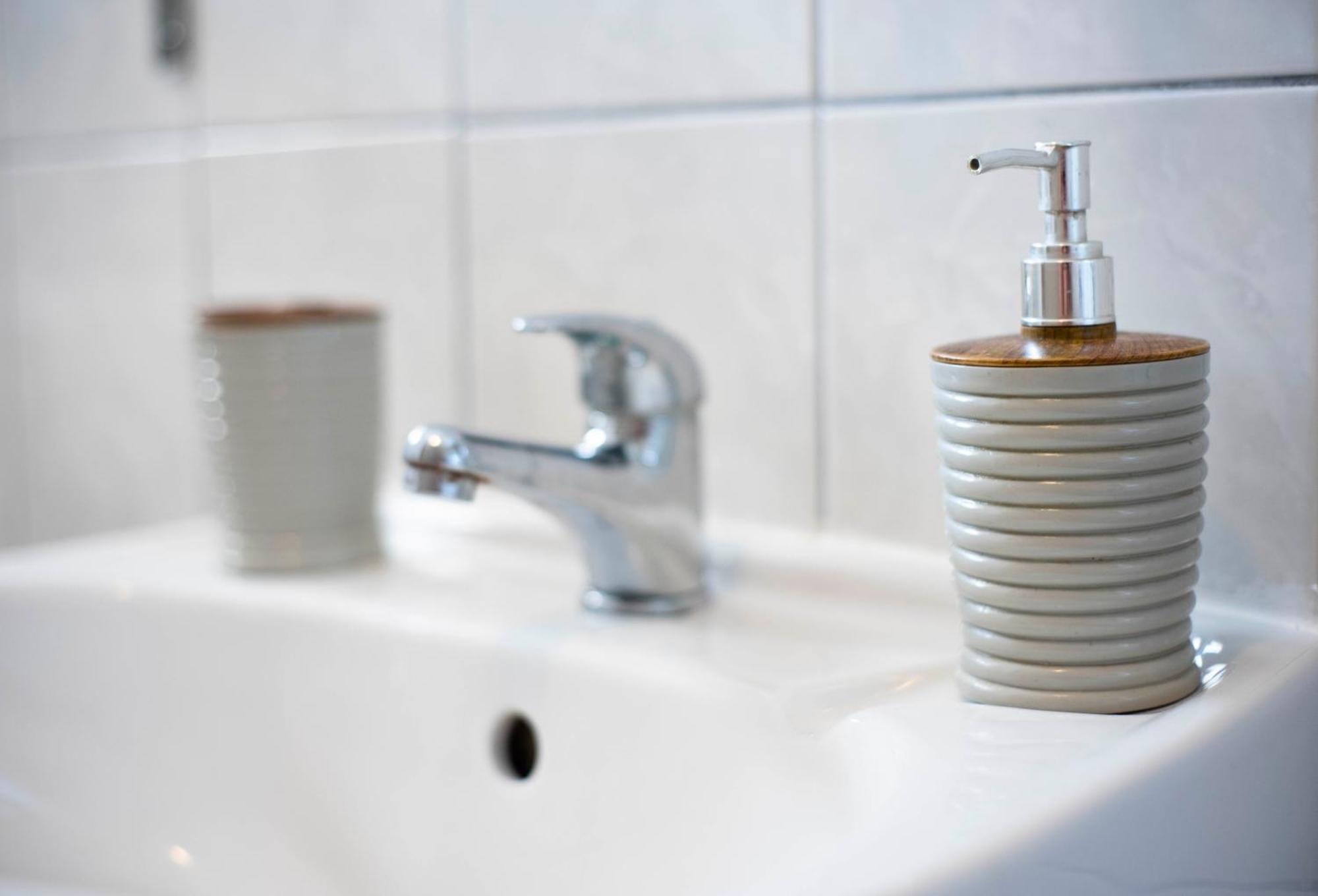 Apartman Karla Sinj Exteriör bild