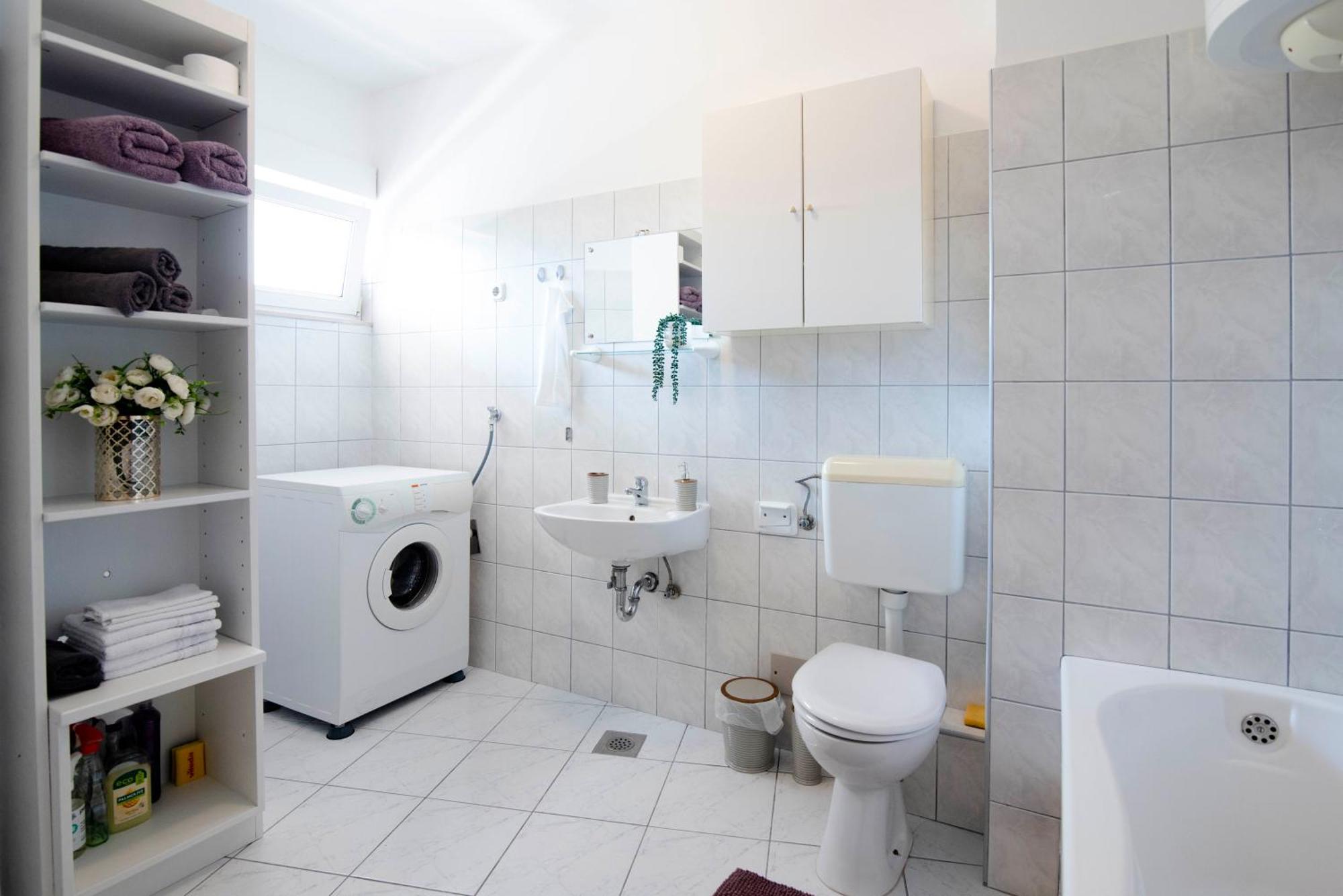Apartman Karla Sinj Exteriör bild