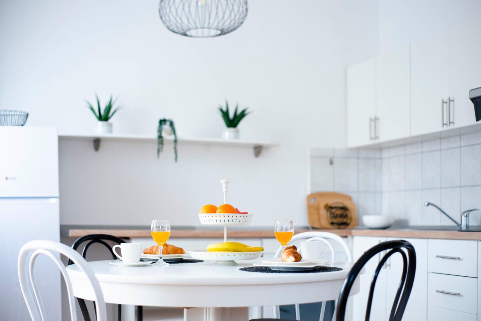 Apartman Karla Sinj Exteriör bild